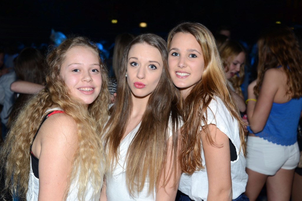 ../Images/Jeugddisco White Edition 155.jpg